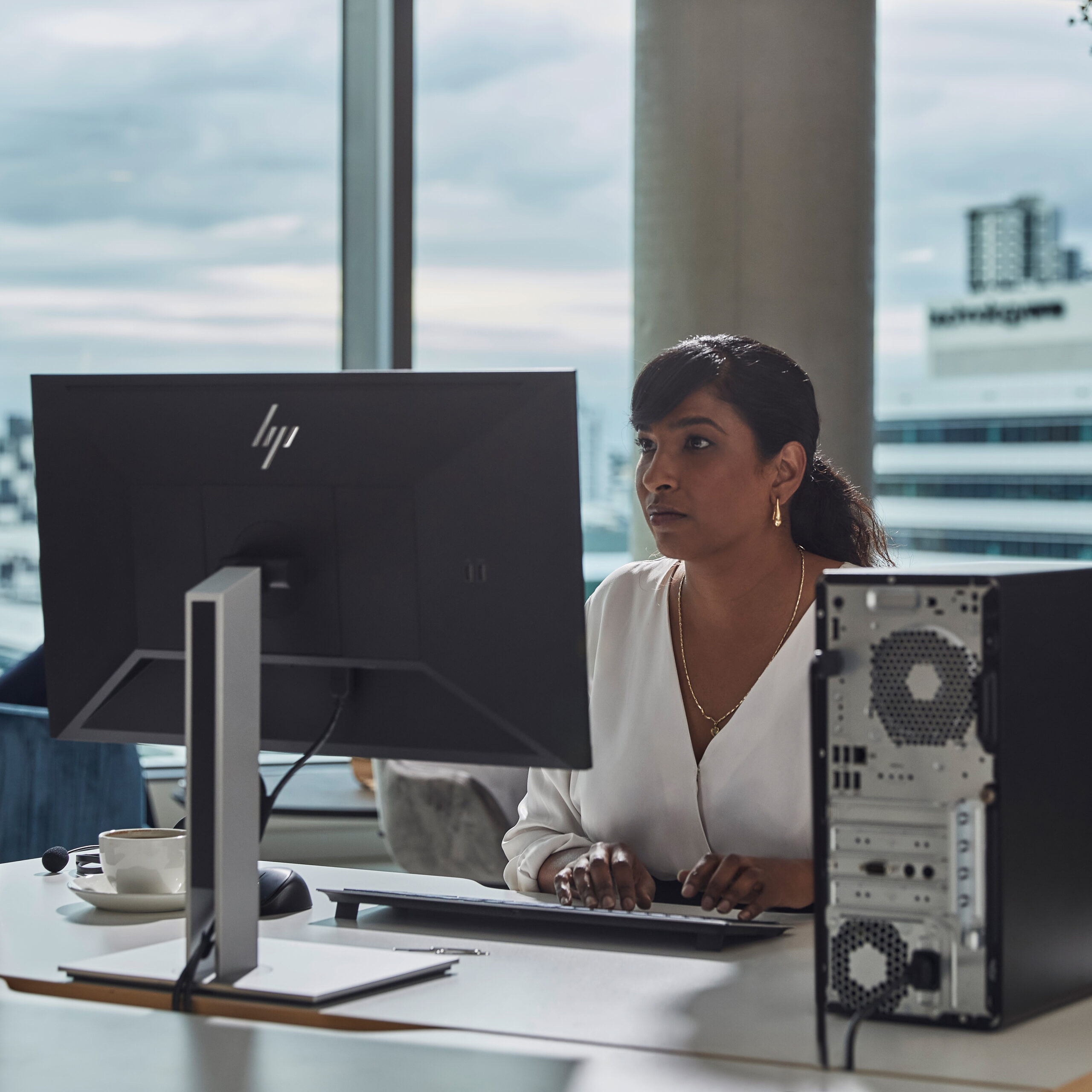 HP Pro 400 G9 — Core i5, 16 GB, 512 GB SSD