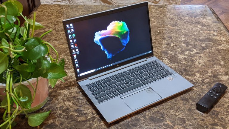 HP ZBook Firefly 14 G7 Core™ i5 -0310U 256GB SSD 16GB 14" (1920x1080) WIN11 Pro GRAY Skinned
